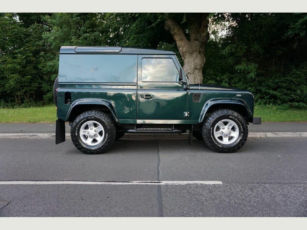 Land Rover Defender 90 2.2 Td Hard Top CV64VXF Green #4