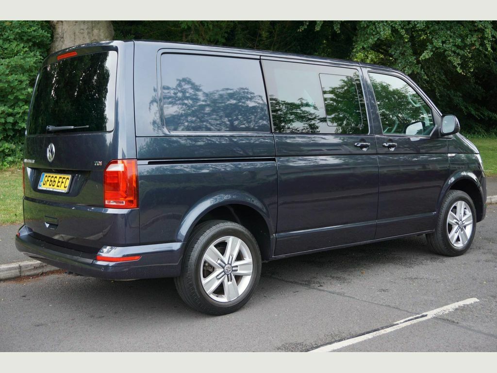 Volkswagen Transporter 2.0 Tdi T32 Bluemotion Tech Highline Crew Van Dsg Blue #6