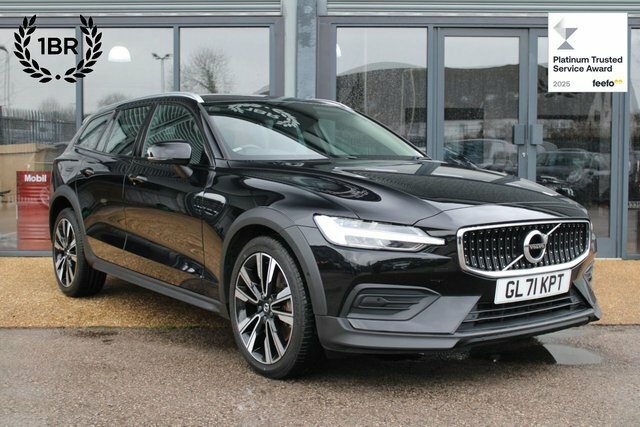 Volvo V60 Cross Country 2.0 B5 Mhev Estate Hybrid Awd Euro Black