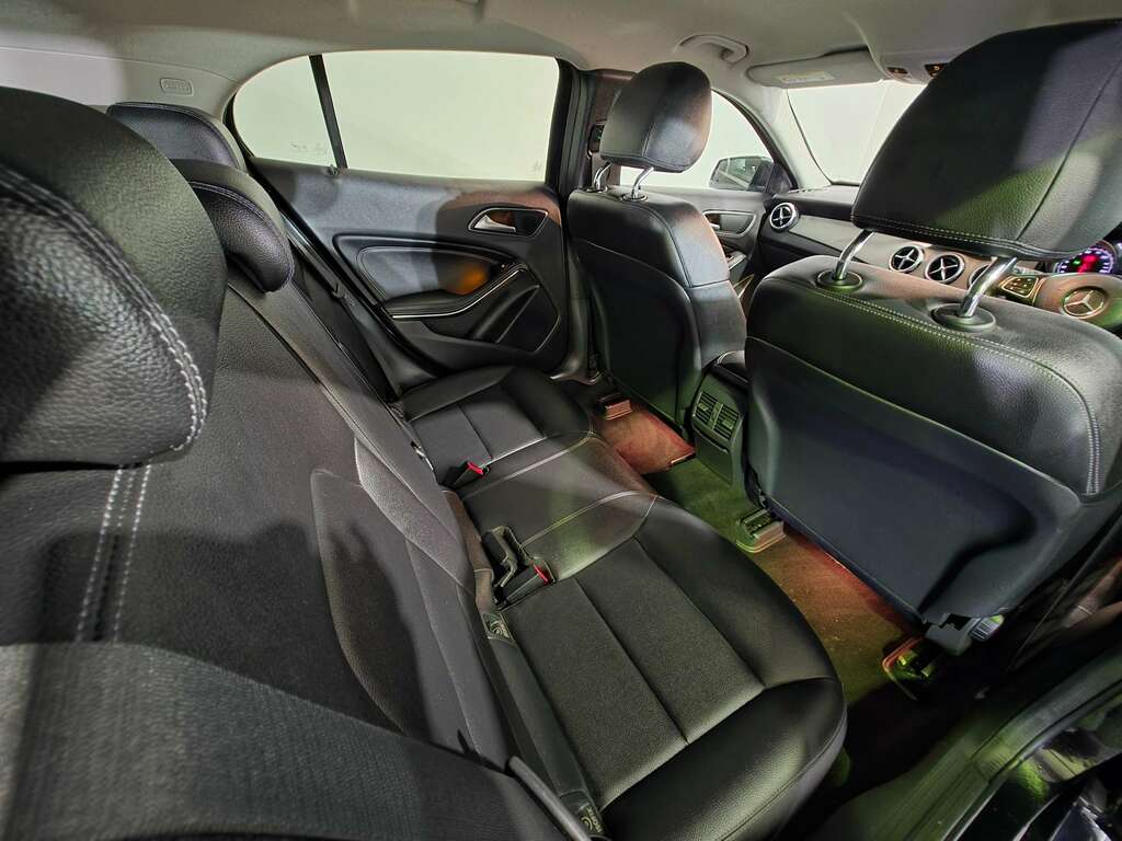 Mercedes-Benz GLA Class 2.1 Gla200d Se Euro 6 Ss Green #57