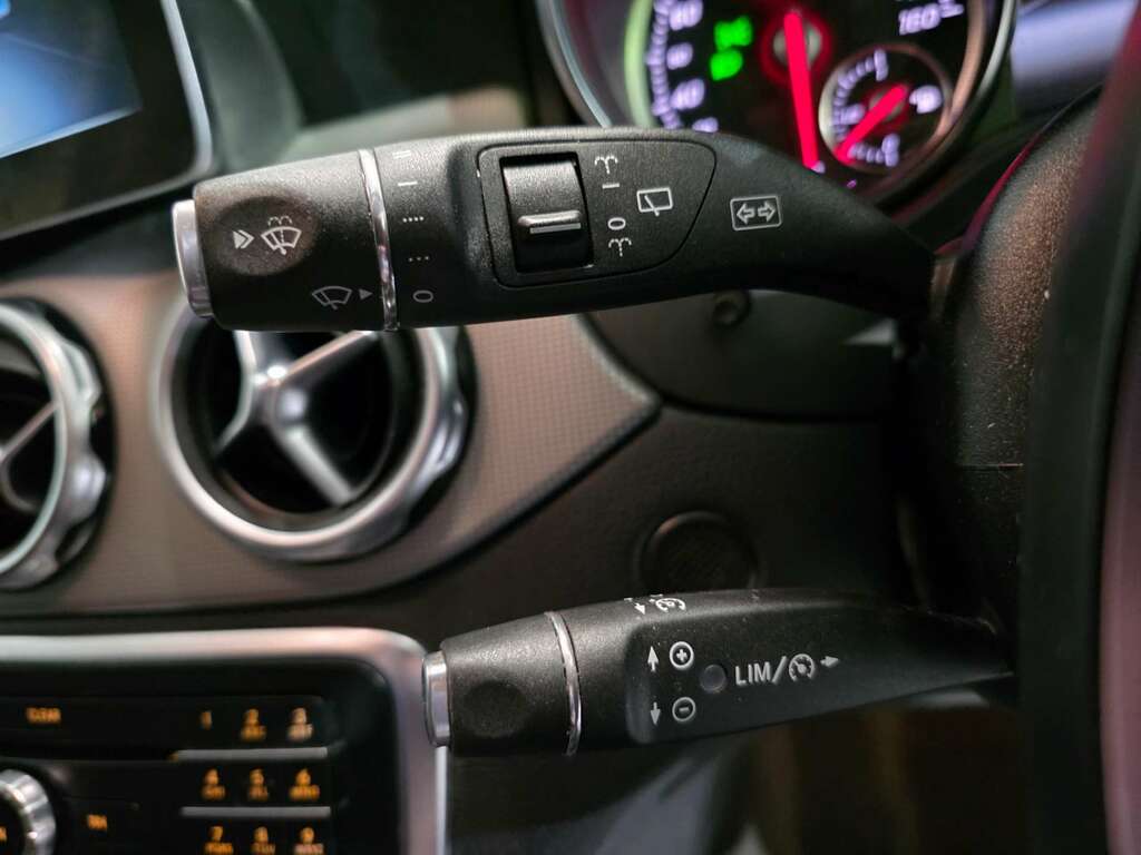 Mercedes-Benz GLA Class 2.1 Gla200d Se Euro 6 Ss Green #31