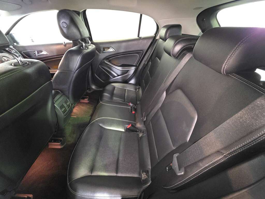 Mercedes-Benz GLA Class 2.1 Gla200d Se Euro 6 Ss Green #69