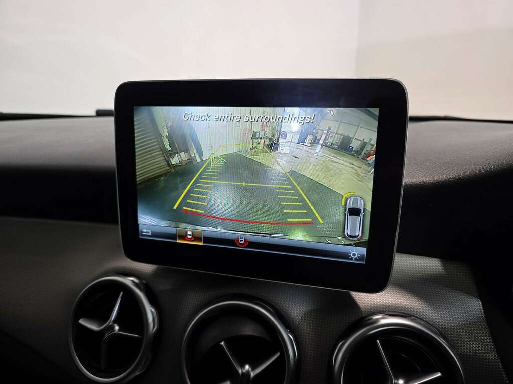 Mercedes-Benz GLA Class 2.1 Gla200d Se Euro 6 Ss Green #35