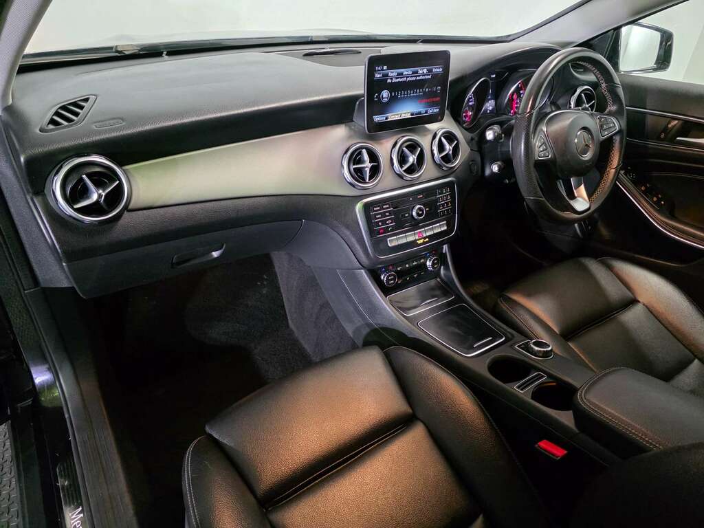 Mercedes-Benz GLA Class 2.1 Gla200d Se Euro 6 Ss Green #76