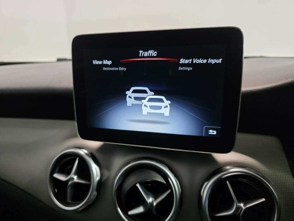 Mercedes-Benz GLA Class 2.1 Gla200d Se Euro 6 Ss Green #39
