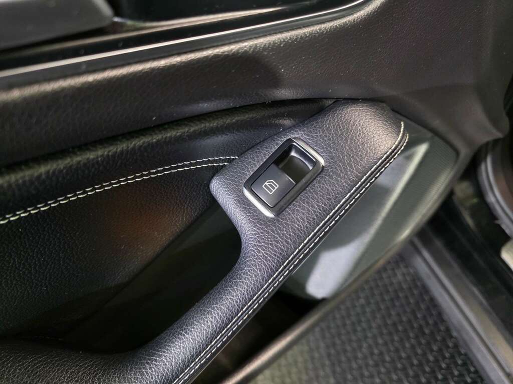 Mercedes-Benz GLA Class 2.1 Gla200d Se Euro 6 Ss Green #72