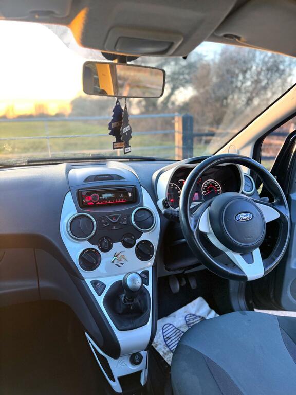 Ford KA 1.2 Zetec Euro 5 Ss 2014 BJ64DWX Black #5