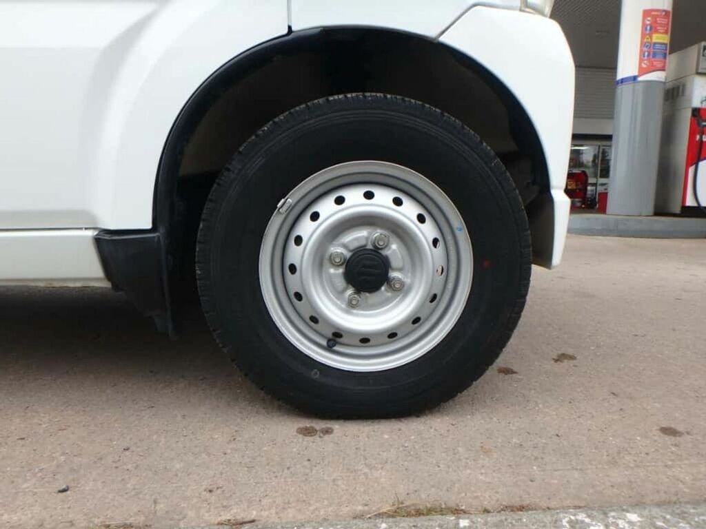 Suzuki Carry  White #6