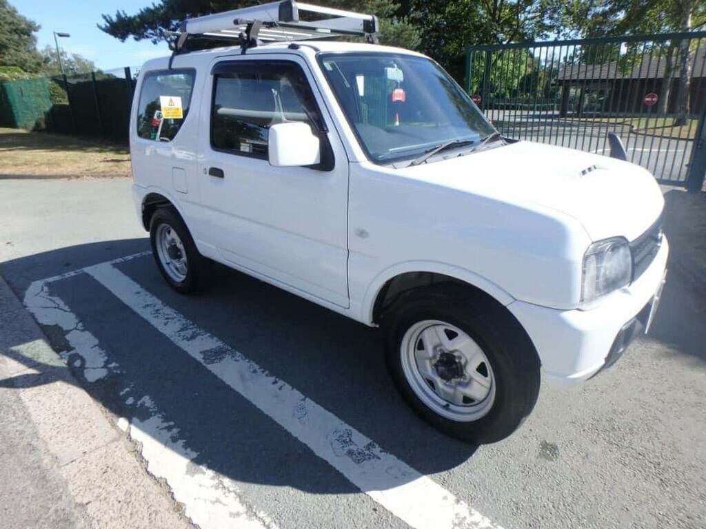 Suzuki Jimny 660 .. Ideal Town Or Country 4X4 White