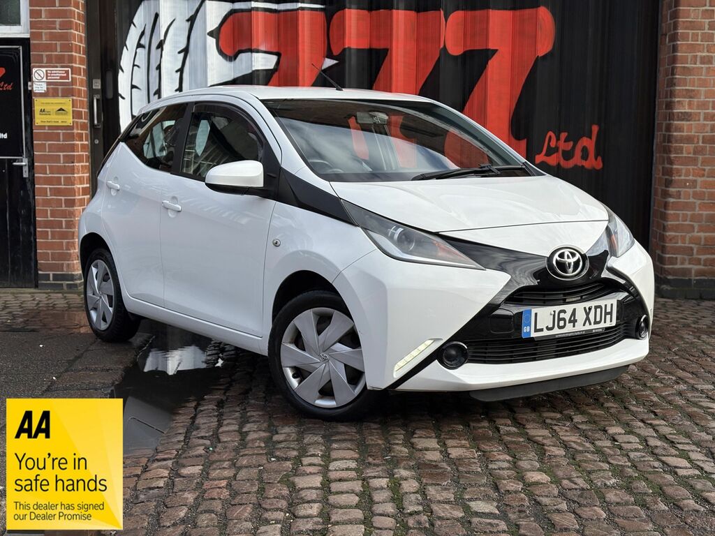 Toyota Aygo 2014 1.0 Vvt-i X-play Hatchback White