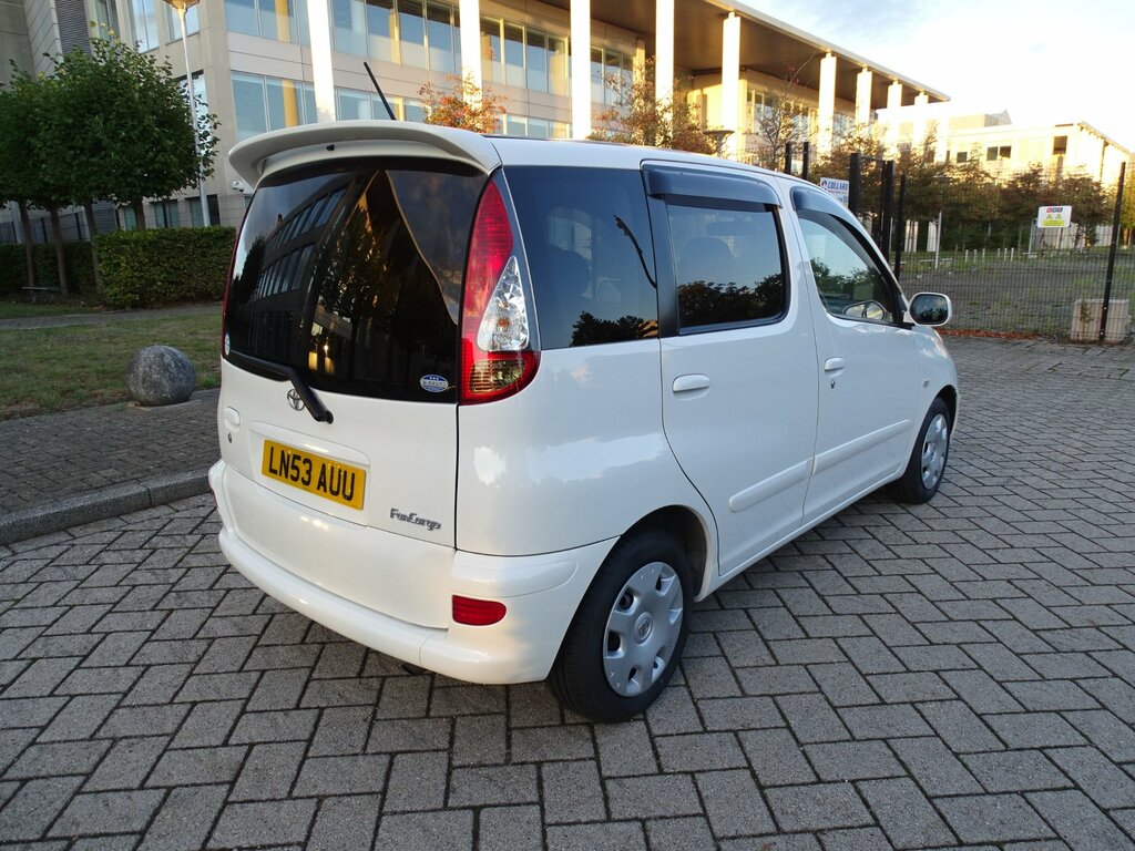 Toyota Verso 1.3 Auto White #6