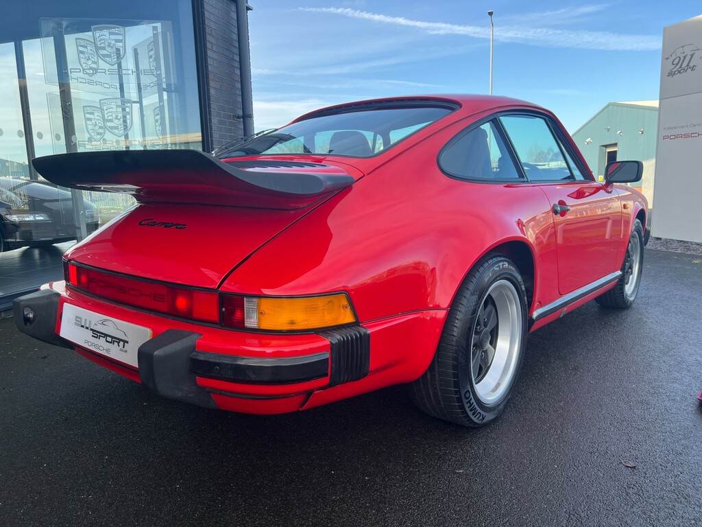 Porsche 911 Coupe Red #4