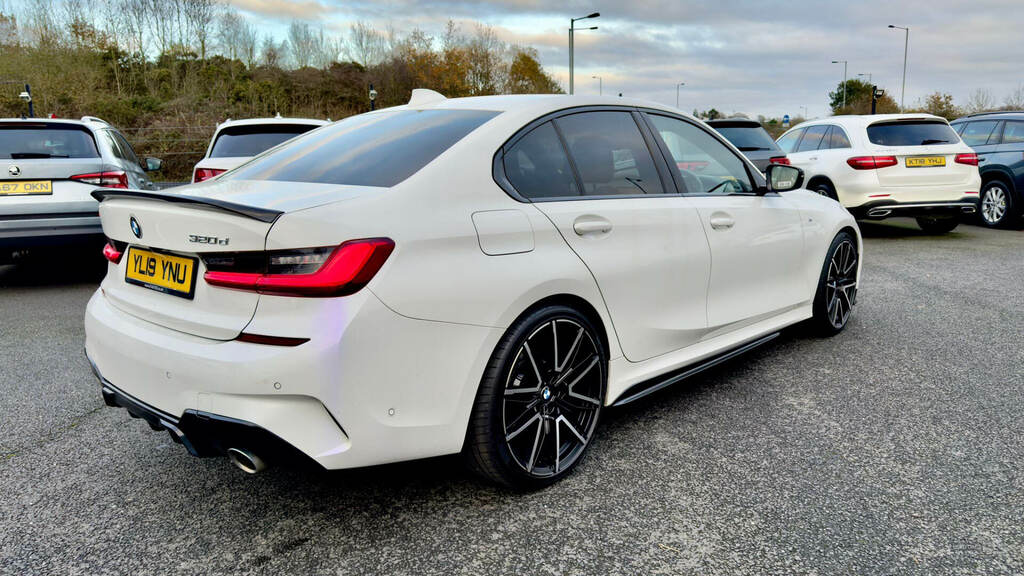 BMW 3 Series 320D M Sport Step YL19YNU White #3
