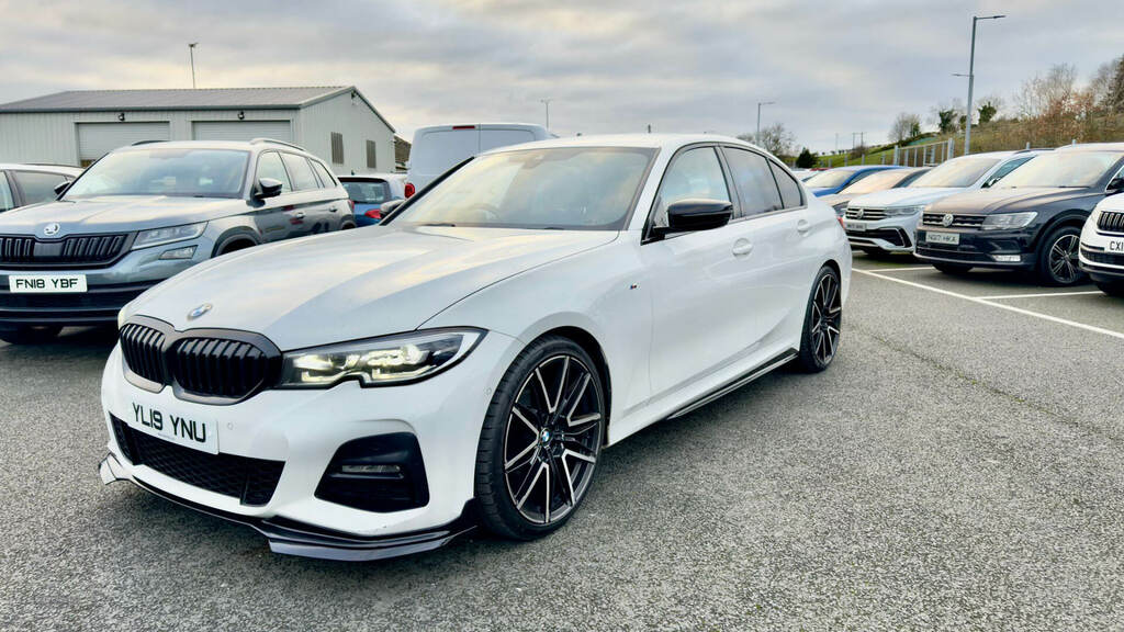 BMW 3 Series 320D M Sport Step White