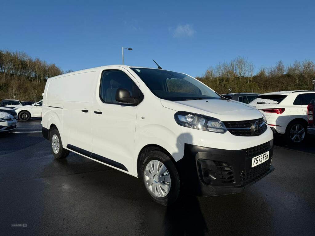 Vauxhall Vivaro 2900 1.5D 100Ps Prime H1 Van White