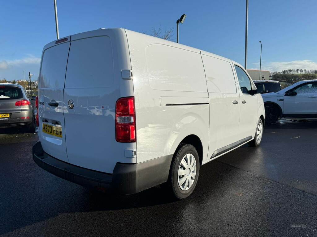 Vauxhall Vivaro 2900 1.5D 100Ps Prime H1 Van KS73FEH White #4