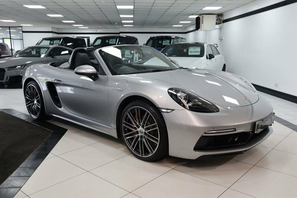Porsche 718 Boxster 2.5L S Silver