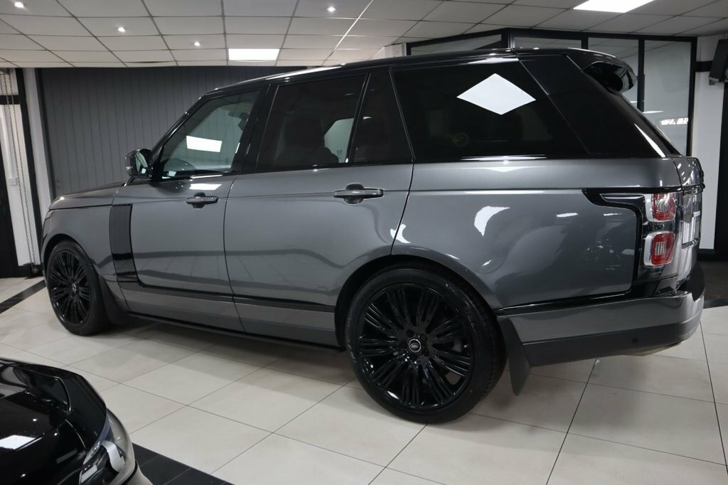 Land Rover Range Rover 4.4L Autobiography 5dr NG18CBU Grey #6