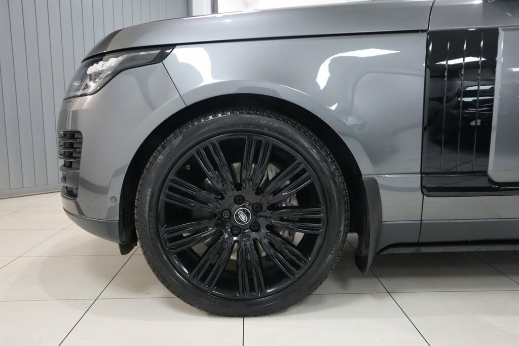 Land Rover Range Rover 4.4L Autobiography 5dr NG18CBU Grey #5