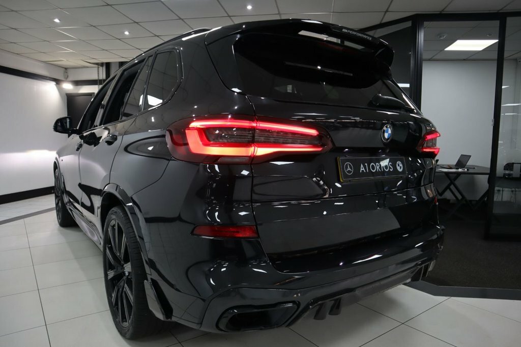 BMW X5 3L M Sport DS22KTT Black #6