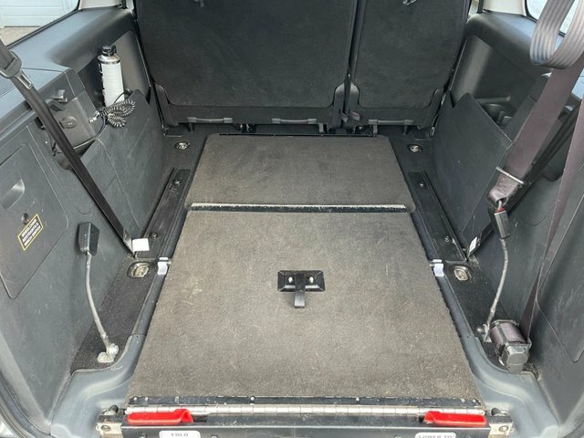 Volkswagen Caddy Maxi Life 2.0 Tdi Mpv YX69XRF Grey #4