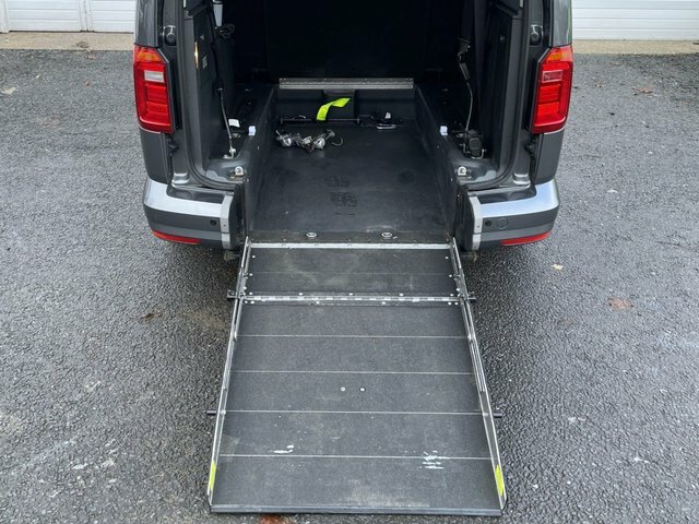 Volkswagen Caddy Maxi Life 2.0 Tdi Mpv YX69XRF Grey #3