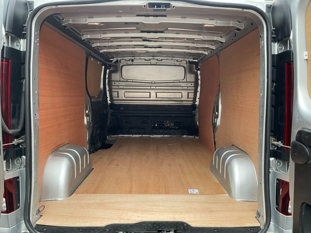 Vauxhall Vivaro 1.6 Cdti 2900 Sportive FD19XSV Silver #2