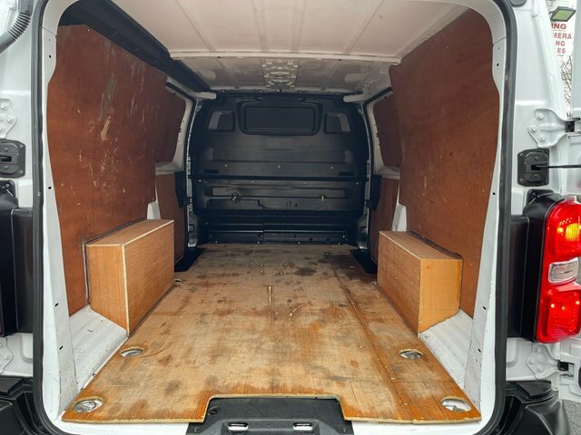 Peugeot Expert 1.5 Bluehdi 1000 Professional MW72ESF White #2