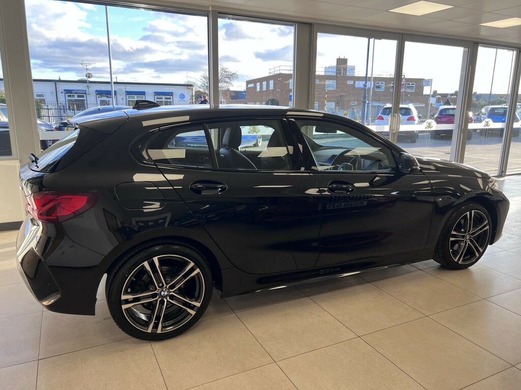 BMW 1 Series Hatchback 1.5 118I M Sport 202070 LV70BXH Black #4