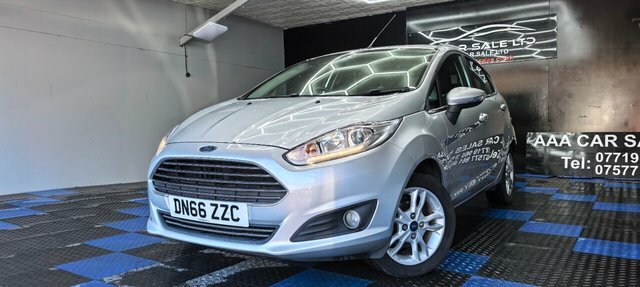 Ford Fiesta 1.25 Zetec Hatchback Euro 6 82 DN66ZZC Silver #2