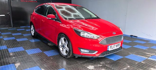 Ford Focus 1.5 Tdci Titanium Hatchback Euro YL17WRR Red #3