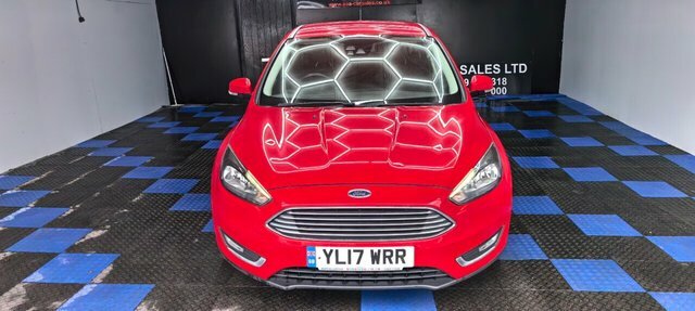 Ford Focus 1.5 Tdci Titanium Hatchback Euro YL17WRR Red #4