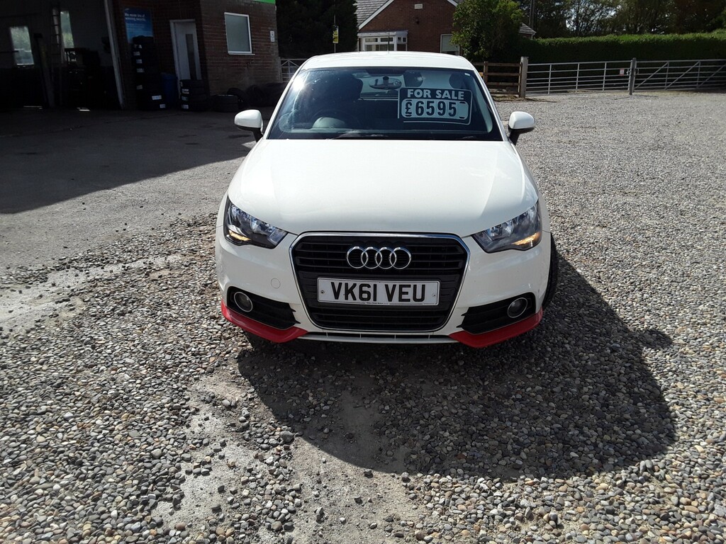 Audi A1 Hatchback 1.6 Tdi Competition Line 2011 White #2
