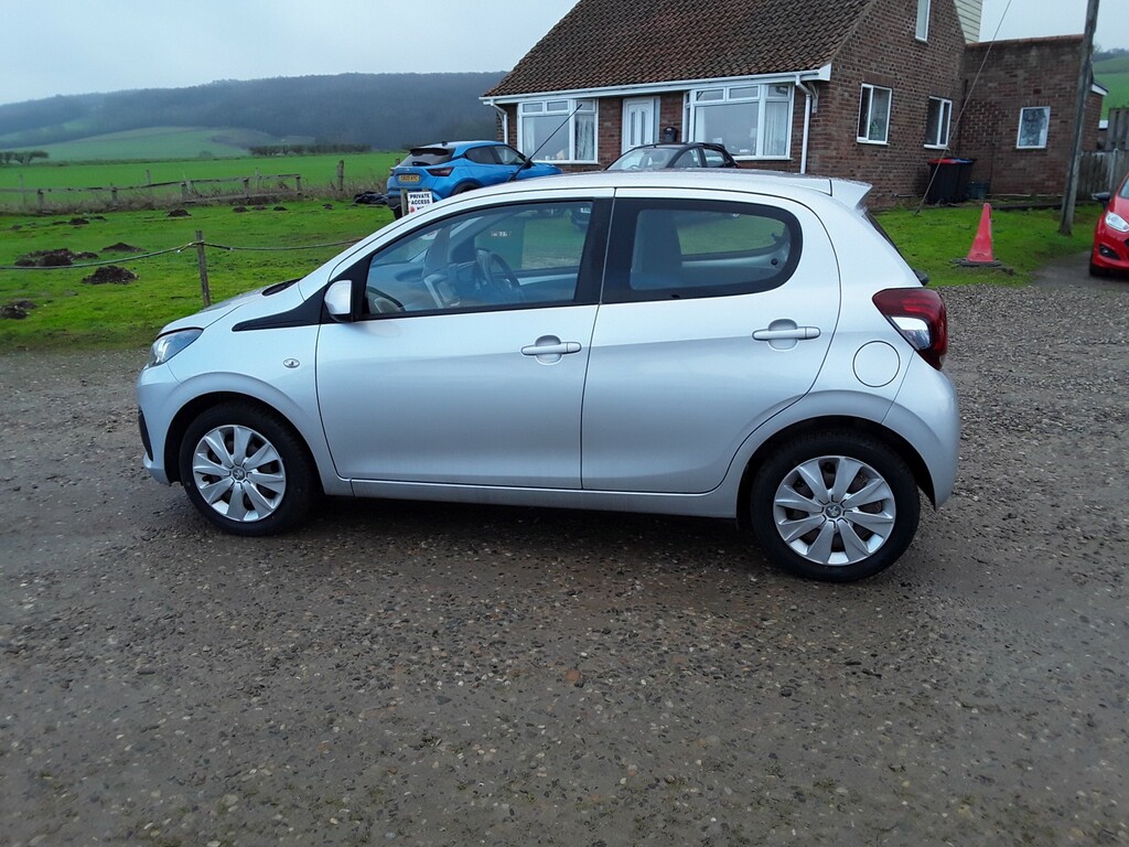 Peugeot 108 Hatchback 1.0 Active 201666 RK66NLU Silver #4