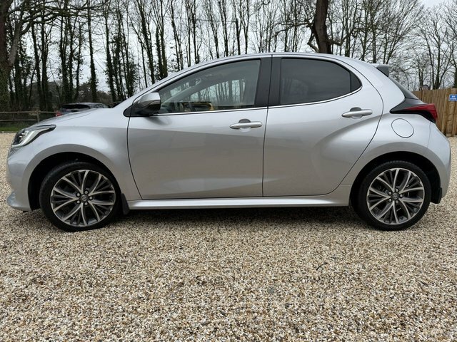 Toyota Yaris 1.5 Vvt-h Excel Hatchback Hybrid E-cvt TGZ9462 Silver #5