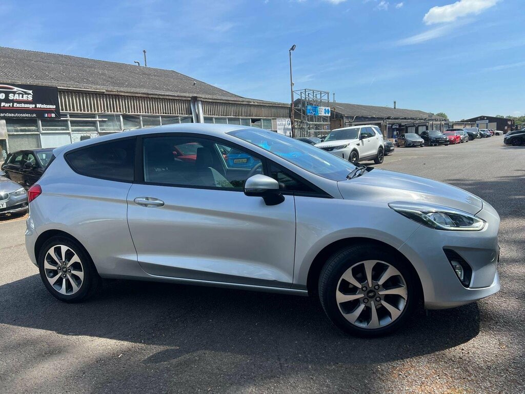 Ford Fiesta Hatchback 1.1 Ti-vct Trend Euro 6 Ss 2019 BJ69NVS Silver #4