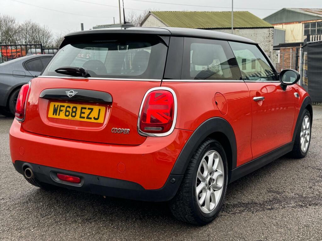 Mini Hatch 1.5 Cooper Euro 6 S S WF68EZJ Orange #3