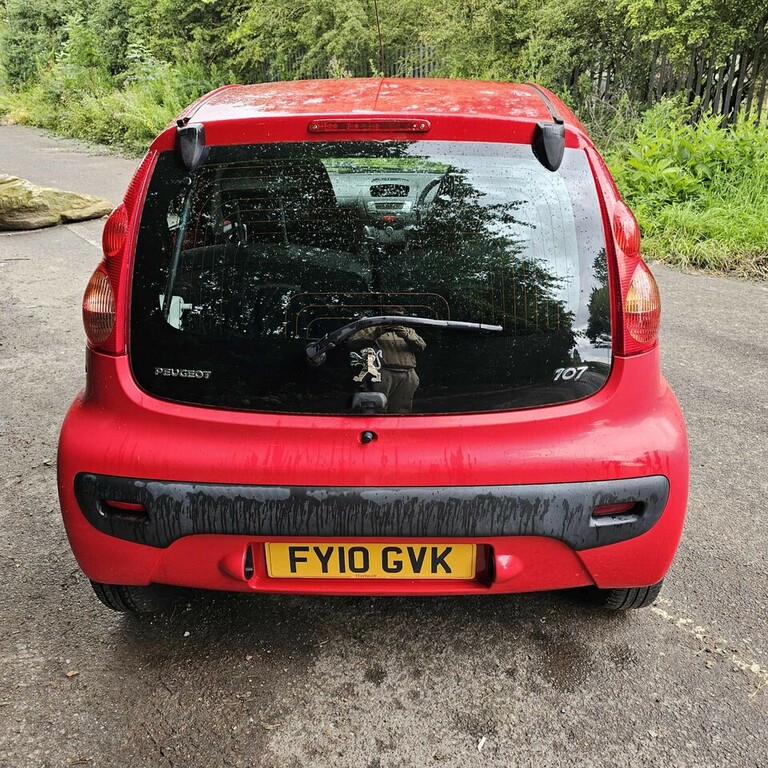 Peugeot 107 1.0-Urban-5dr FY10GVK Red #4