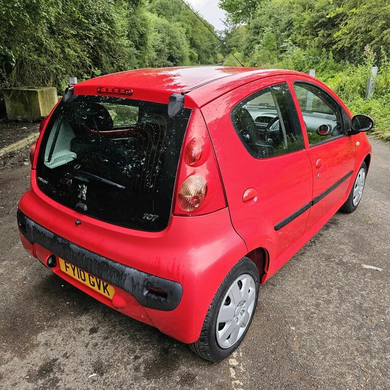 Peugeot 107 1.0-Urban-5dr FY10GVK Red #6