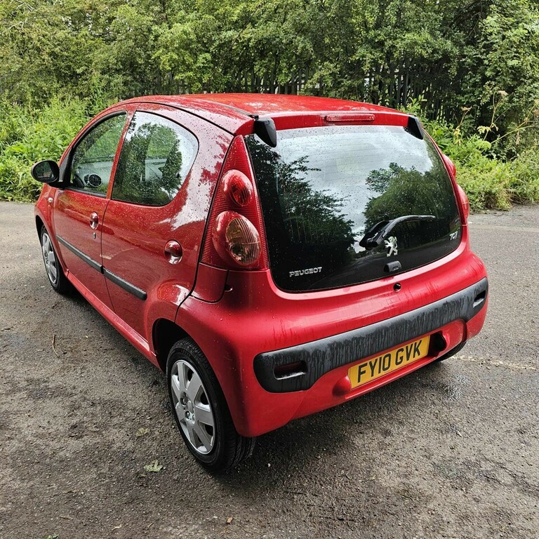 Peugeot 107 1.0-Urban-5dr FY10GVK Red #5