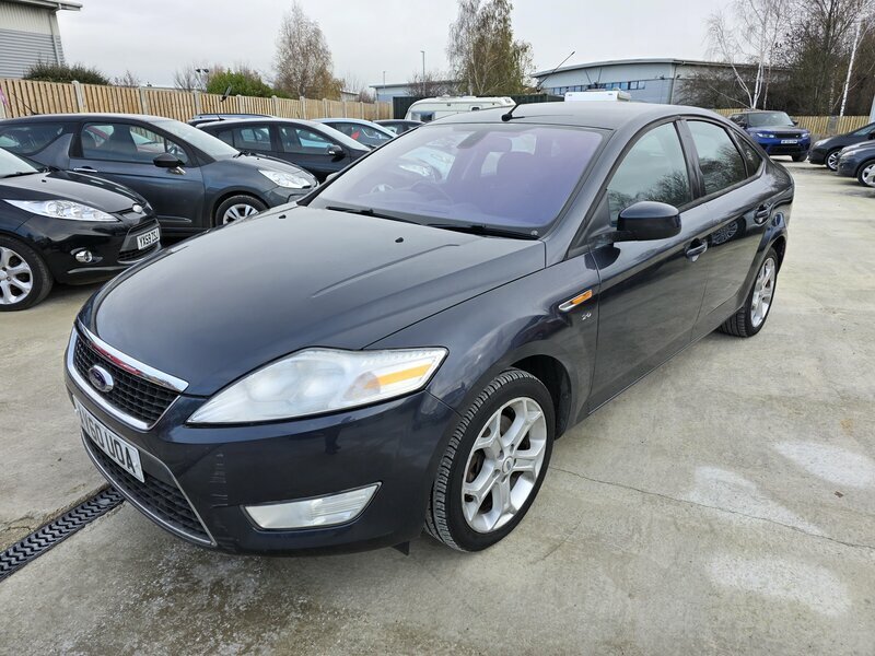 Ford Mondeo 2.0-Mondeo-sport-5dr Grey #3
