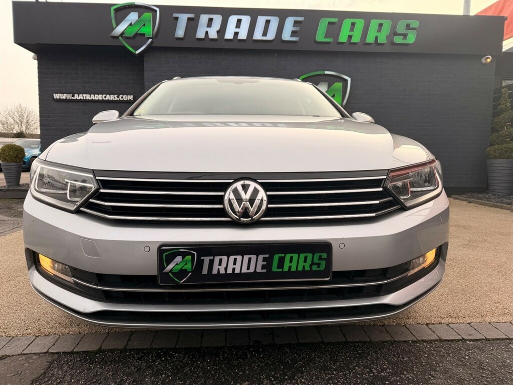 Volkswagen Passat Estate WM67DFU Silver #2