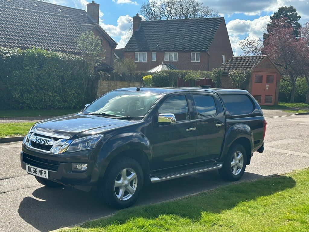 Isuzu D-Max 2.5 Td Yukon Vision Dcb 164 Bhp DC66NFR Black #2