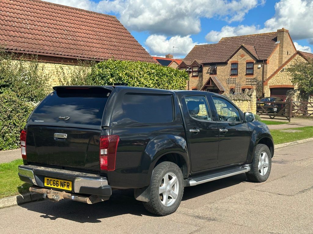Isuzu D-Max 2.5 Td Yukon Vision Dcb 164 Bhp DC66NFR Black #5