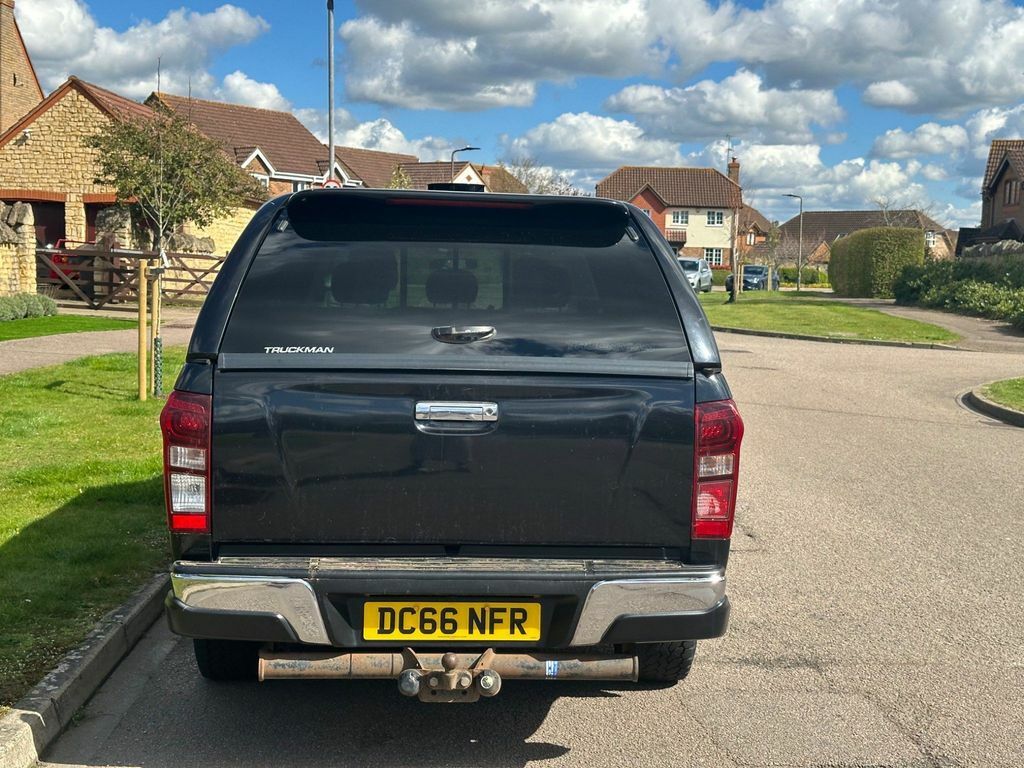 Isuzu D-Max 2.5 Td Yukon Vision Dcb 164 Bhp DC66NFR Black #4