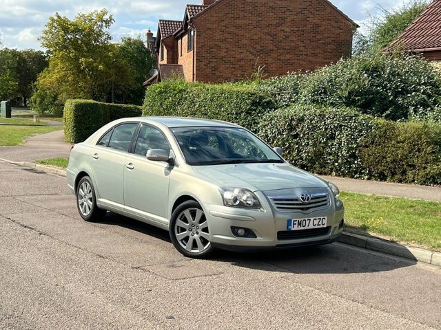 Toyota Avensis 2.0 Tr D-4d 125 Bhp Silver