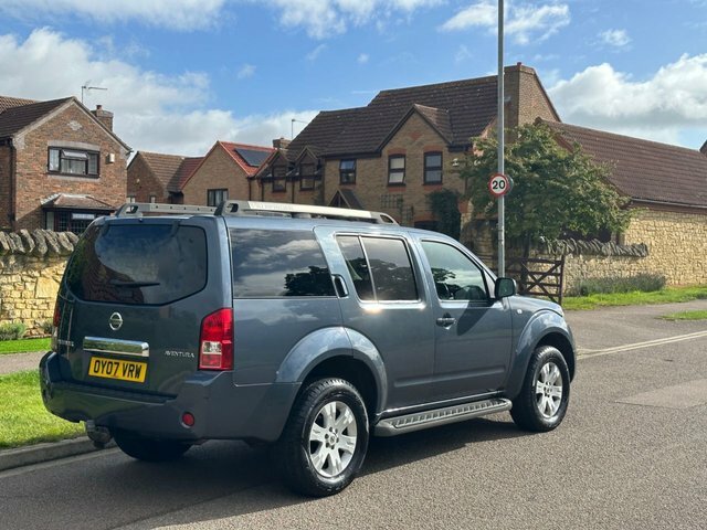 Nissan Pathfinder 2.5 Aventura Dci 169 Bhp Grey #6