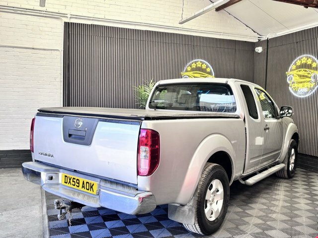 Nissan Navara 2.5 Dci King Cab Pickup Silver #6
