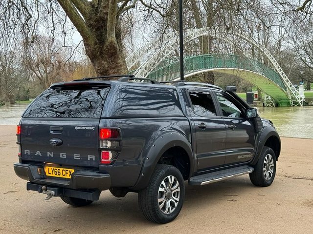 Ford Ranger 3.2 Wildtrak 4X4 Dcb Tdci 197 Bhp Grey #4