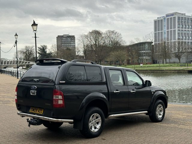 Ford Ranger 3.0 Thunder 4X4 Lwb D C 156 Bhp Black #3